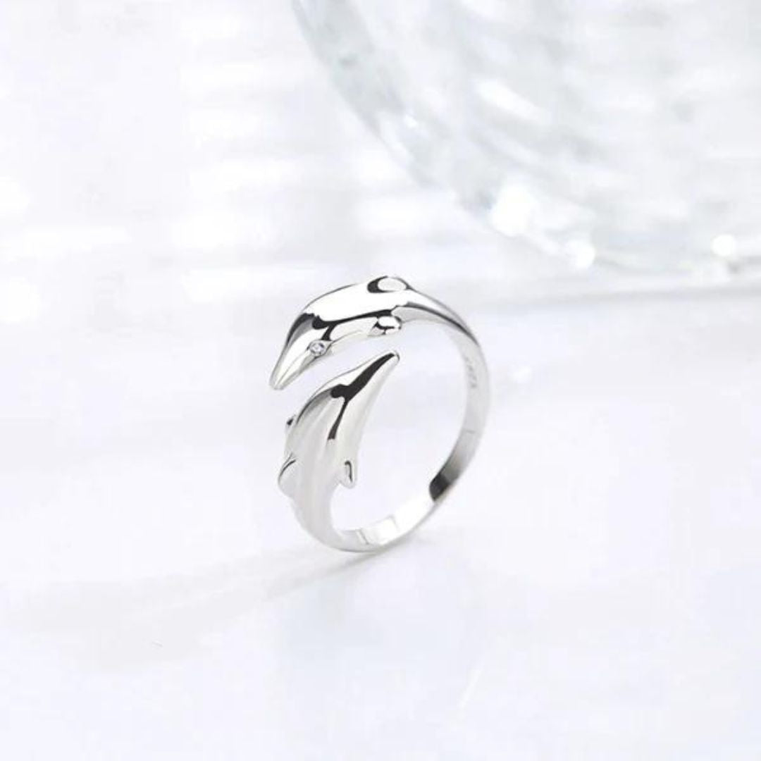 Dolphin Ring®